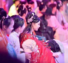 博罗汉服模特兼职(想做汉服模特去哪里找)