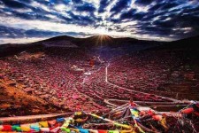 博罗色达旅游攻略(四川色达旅游攻略)