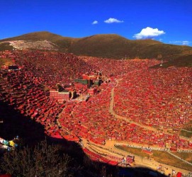 博罗色达旅游攻略(成都到色达旅游攻略)
