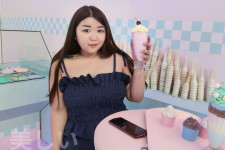 博罗胖模(胖模特穿衣搭配图片)