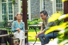 博罗坦言带老伴游遍中国(我和老伴去旅游)