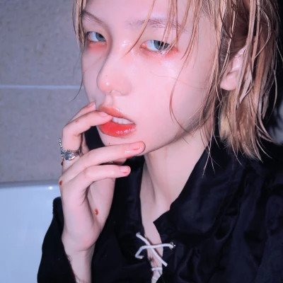 博罗伴游女生樱花漫舞的资料