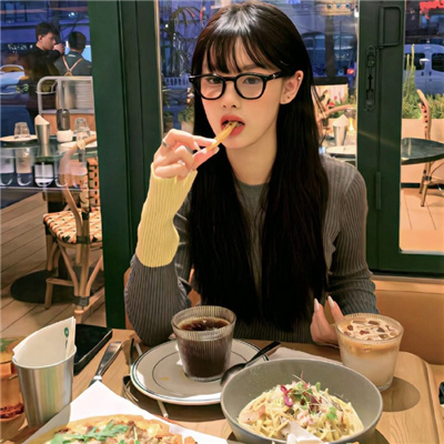 博罗伴游女生娄婷的资料