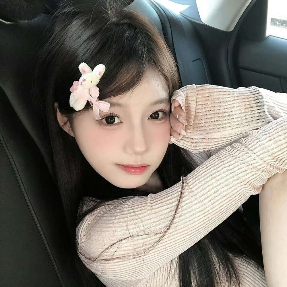 博罗伴游女生沈欣白的资料