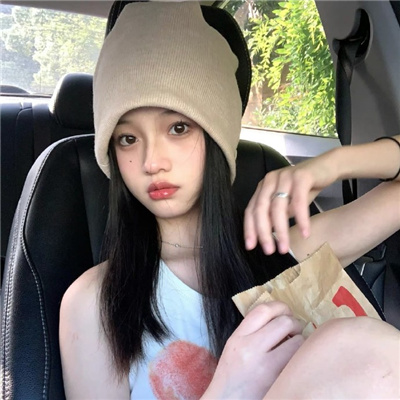 博罗伴游女生乙傲薇的资料
