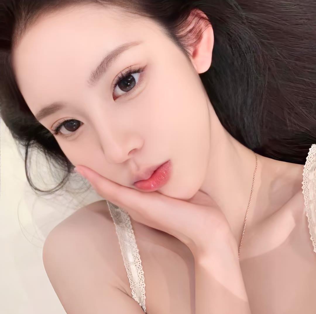 博罗伴游女生佛白易的资料
